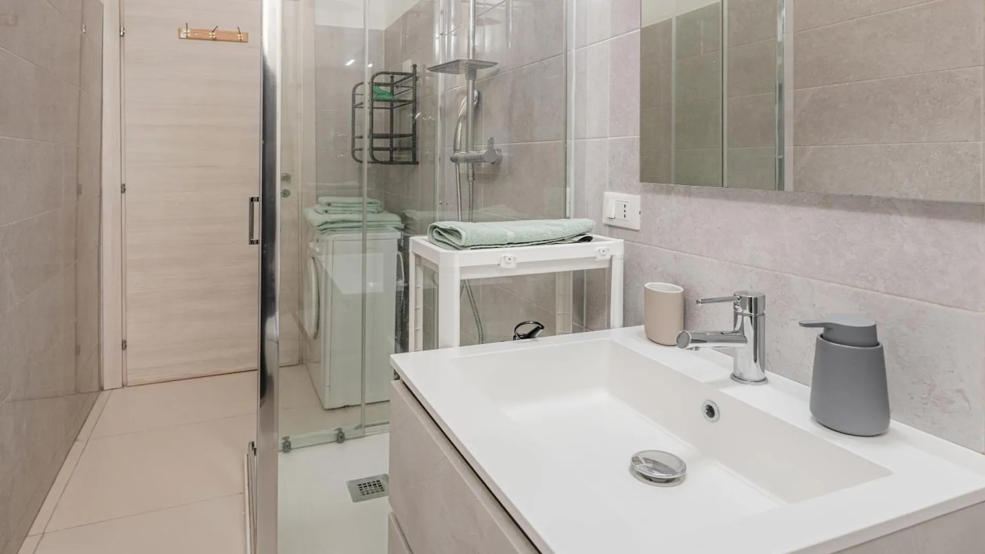 The House In The Architects' Hub Apartment Milan