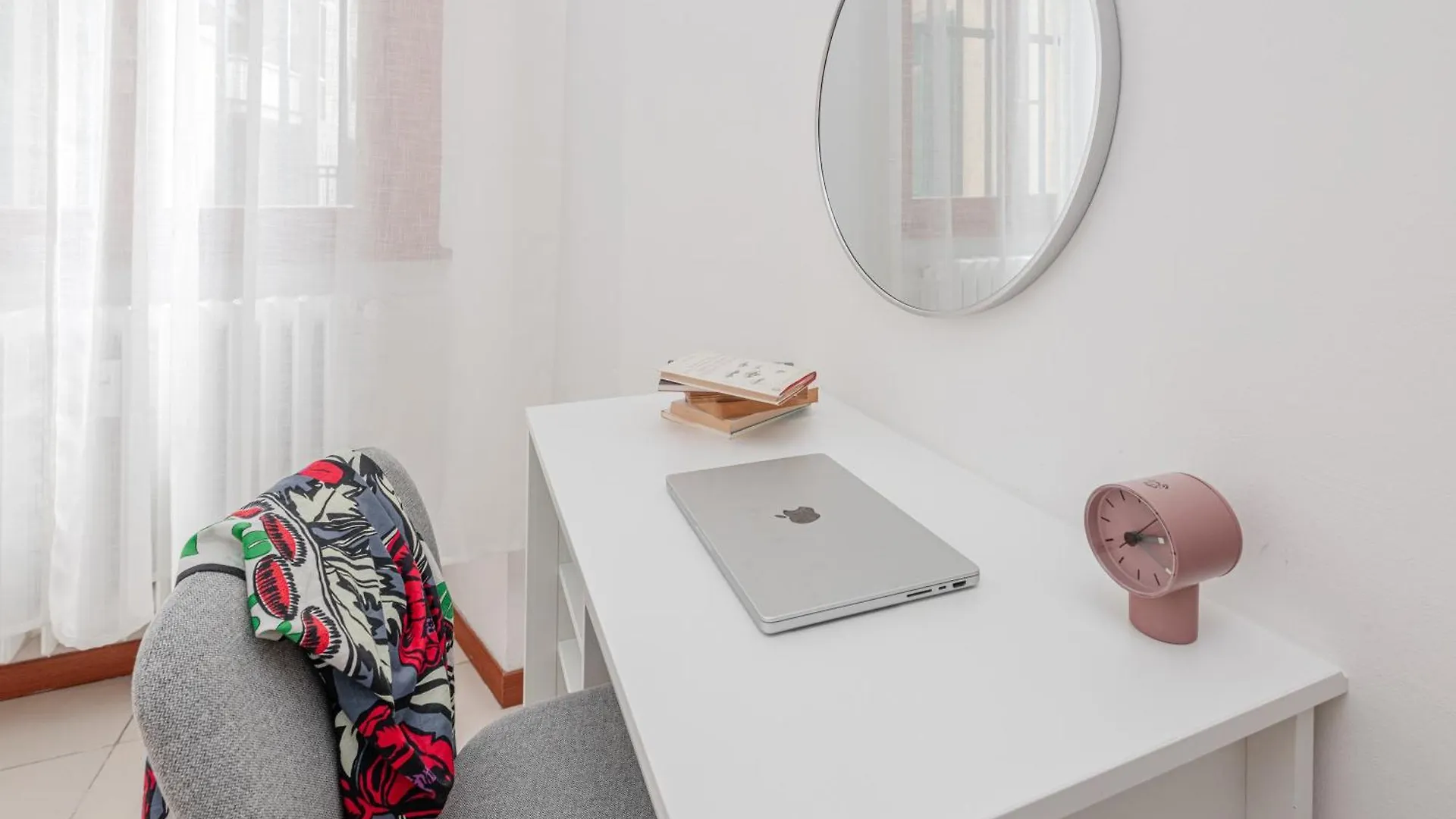 The House In The Architects' Hub Apartment Milan